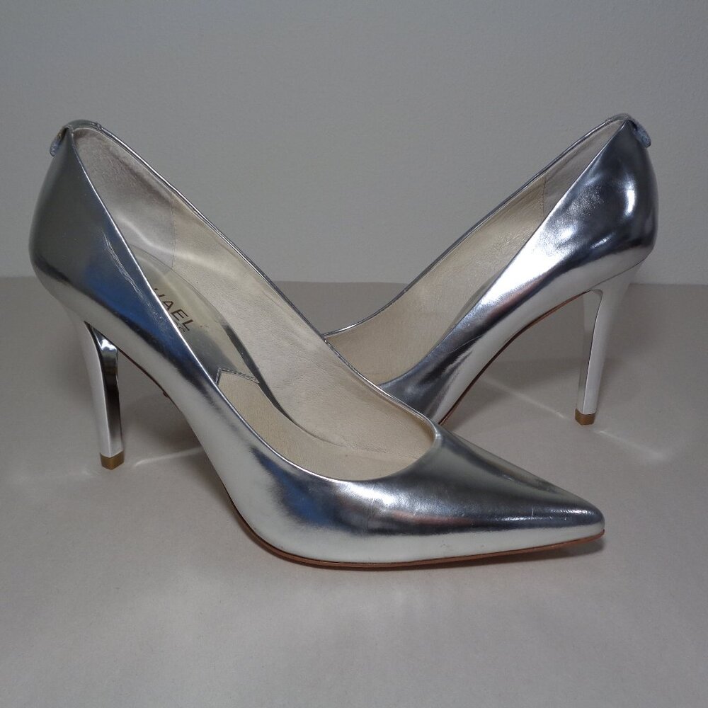 Michael Kors Size 7 M / ELISA PUMP / Silver / Leather / Heels New Women's Shoes - Picture 1 of 16